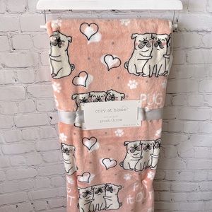 🔥🔥🆕💖PUG IT OUT! OVERSIZED PLUSH THROW